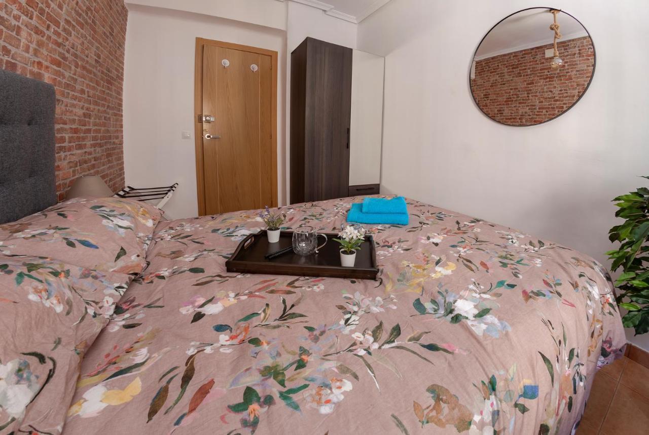Luxury Artistic Digital Nomad 2 Bedroom W/Terrace Walencja Zewnętrze zdjęcie